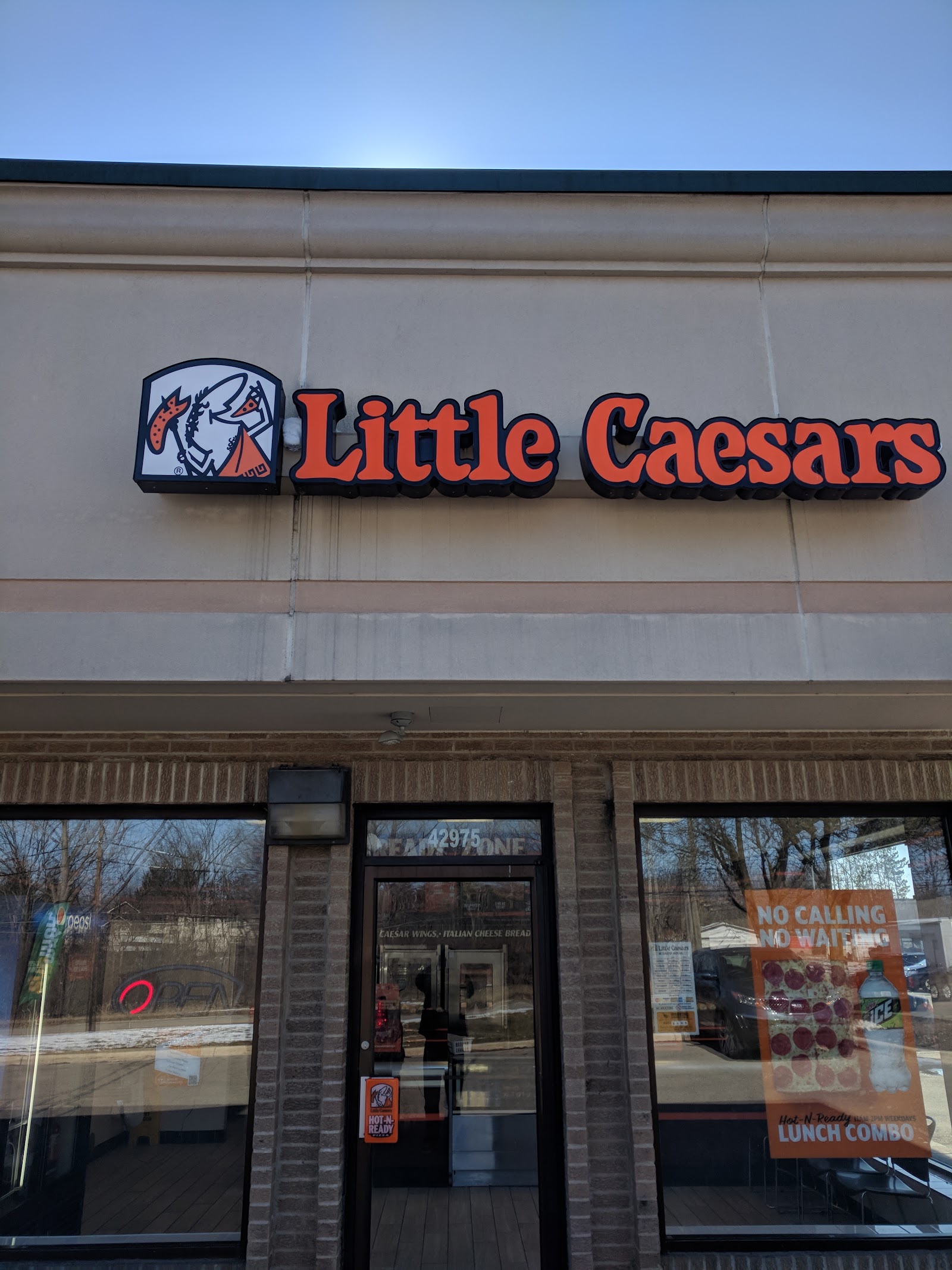 Little Caesars Pizza — photo