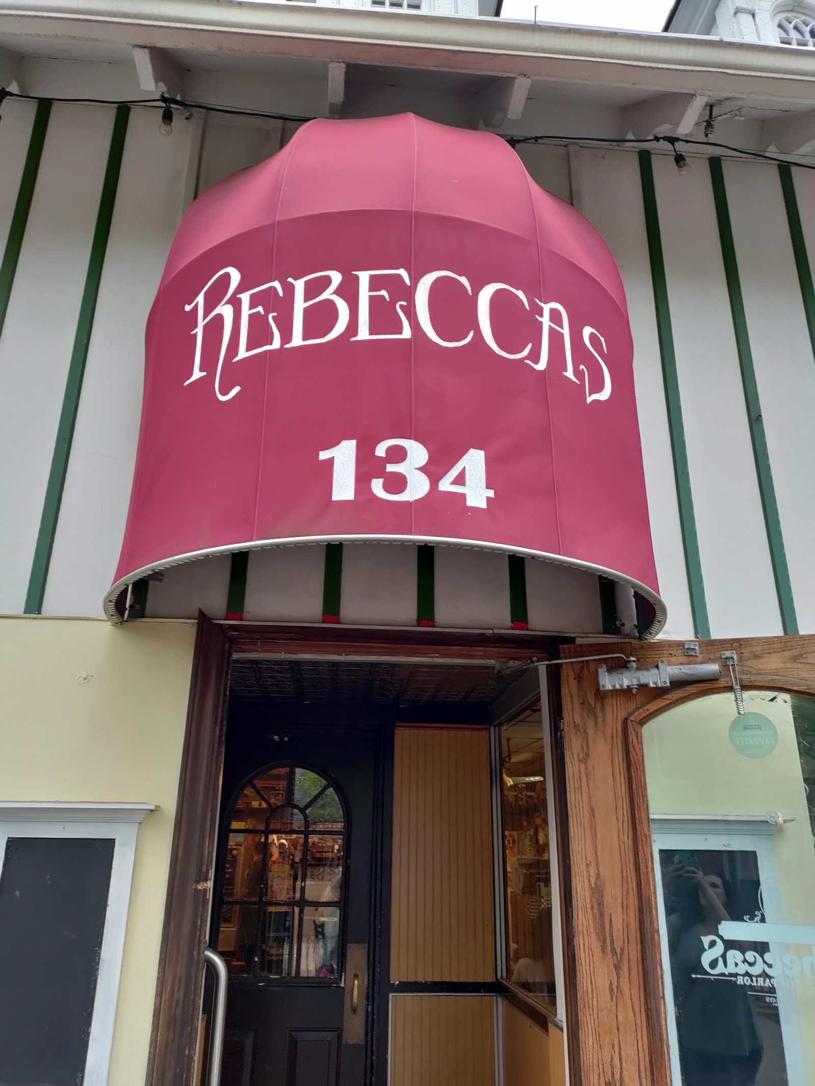 Rebecca’s Michigan Store — photo