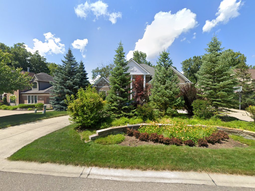 Universal Painting Inc in Northville