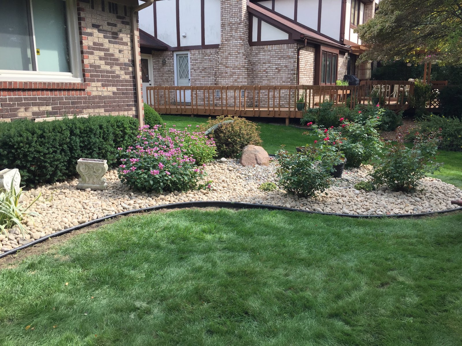 Vibrant Green Cuts LLC in Northville