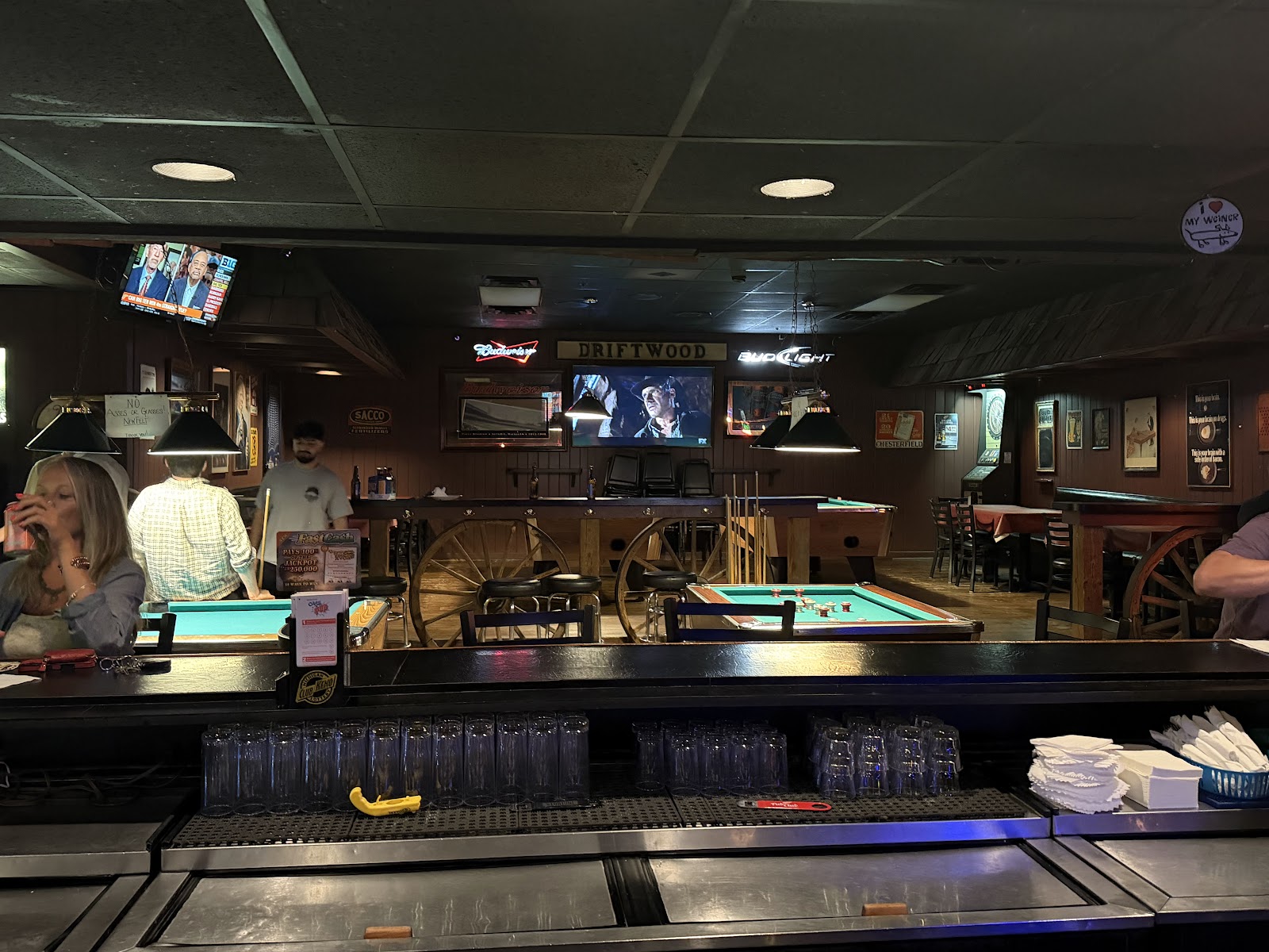 Wagon Wheel Lounge in